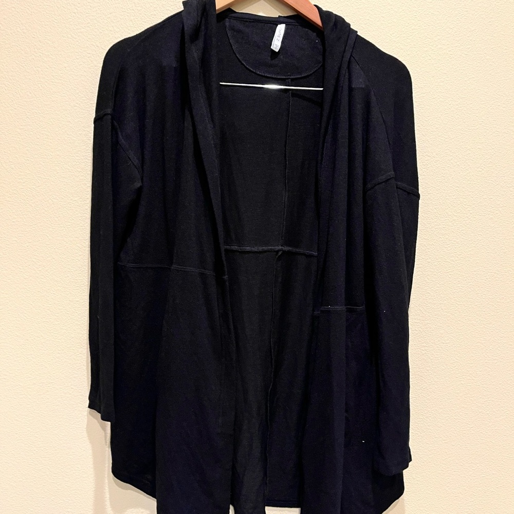 Like new women’s Z-Supply sweater